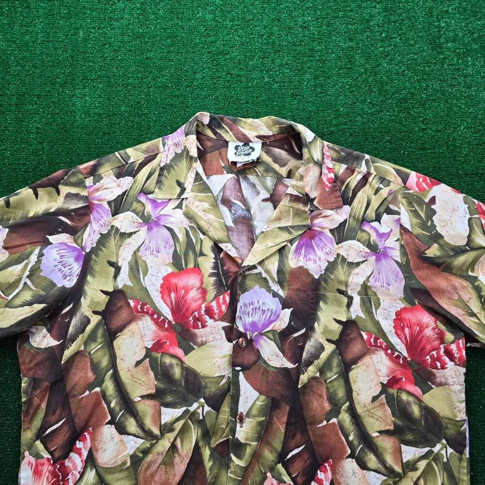 Hilo Hattie Shirt Mens Large Floral Camp Button Up Hawaiian Aloha Beach Casual‎